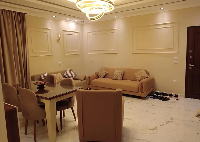 Luxury Flat 3 شقة *